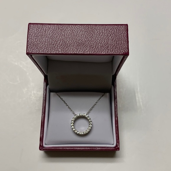 Helzberg Diamonds Jewelry Helzberg Diamonds Circle Necklace Poshmark